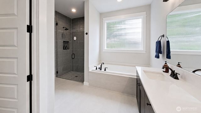 5542 NW Brightway Street, Bremerton, WA 98312