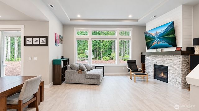 5542 NW Brightway Street, Bremerton, WA 98312