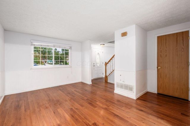 3841 Orange Blossom Lane, Gahanna, OH 43230