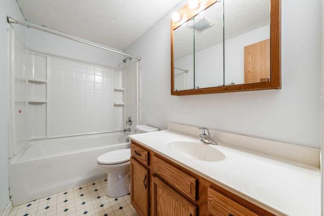 3841 Orange Blossom Lane, Gahanna, OH 43230