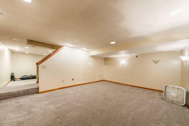 3841 Orange Blossom Lane, Gahanna, OH 43230