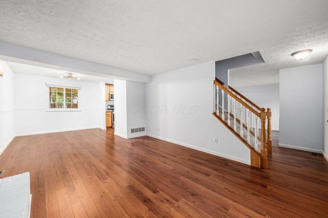 3841 Orange Blossom Lane, Gahanna, OH 43230
