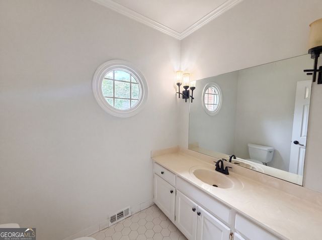 4342 Trotters Way Drive, Snellville, GA 30039
