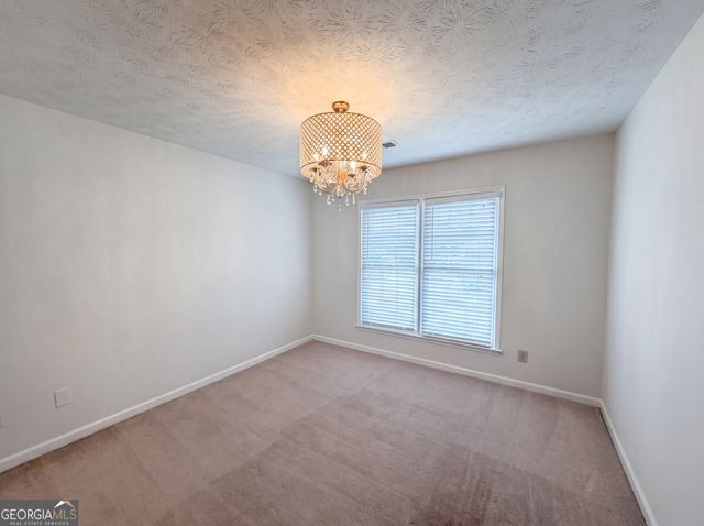 4342 Trotters Way Drive, Snellville, GA 30039