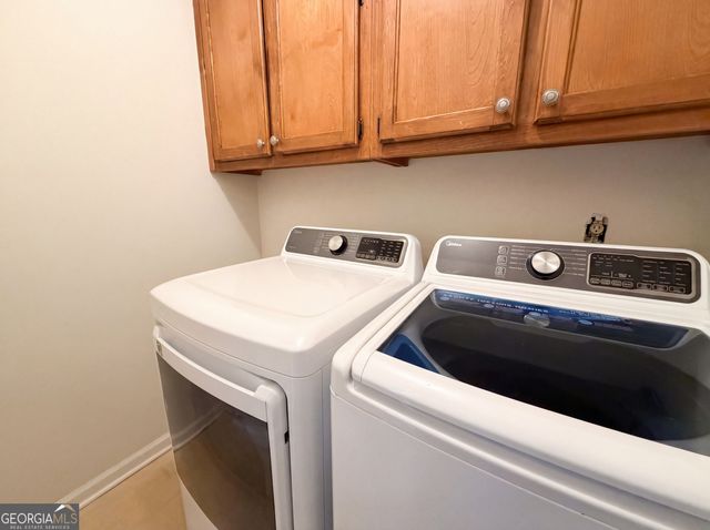 4342 Trotters Way Drive, Snellville, GA 30039