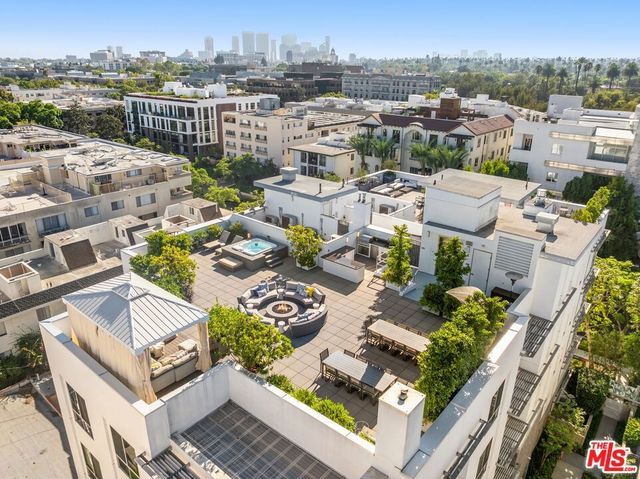 450 N Palm Drive 507, Beverly Hills, CA 90210