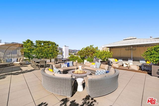 450 N Palm Drive 507, Beverly Hills, CA 90210