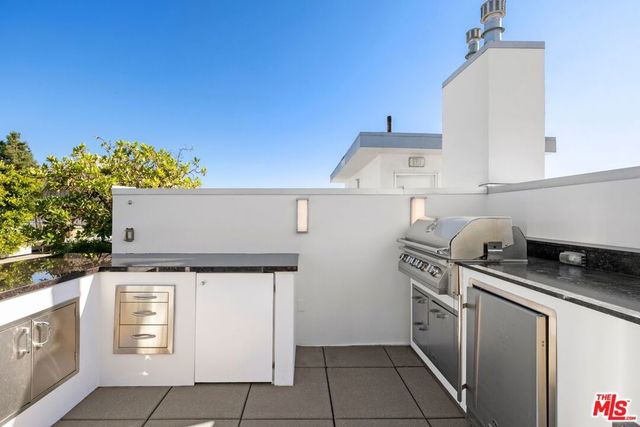 450 N Palm Drive 507, Beverly Hills, CA 90210