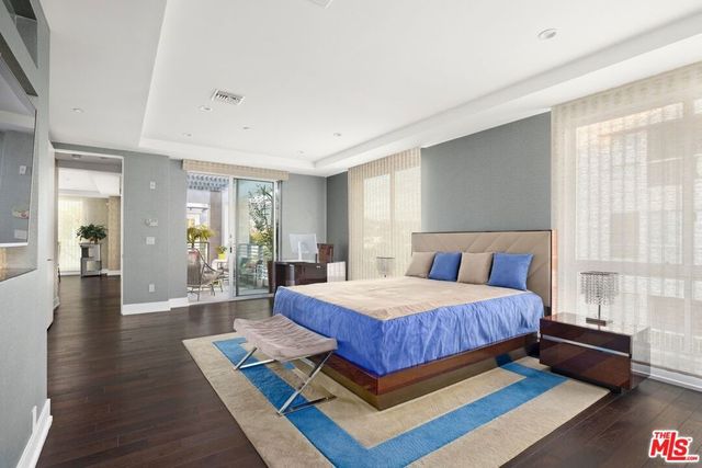 450 N Palm Drive 507, Beverly Hills, CA 90210