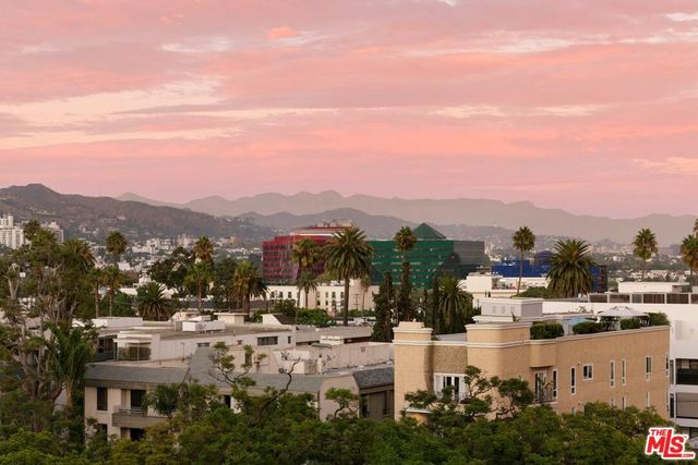 450 N Palm Drive 507, Beverly Hills, CA 90210