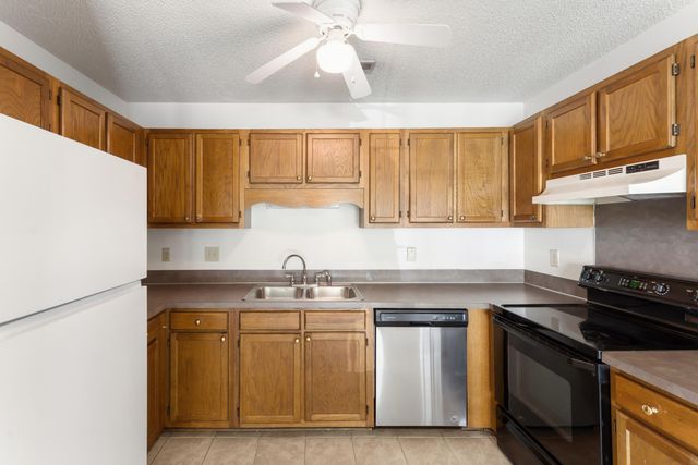 135 Commons Way, Goose Creek, SC 29445