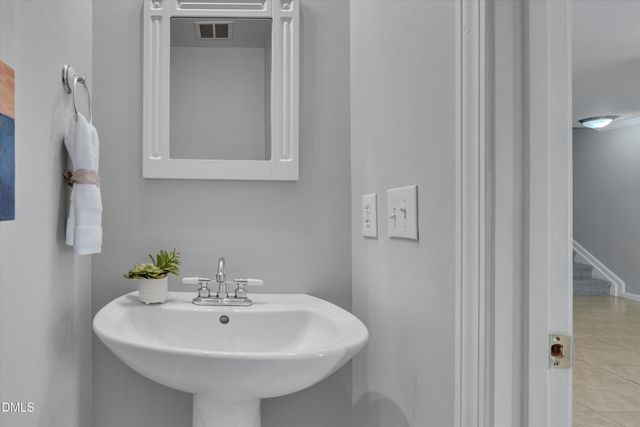 2621 Ivory Run Way 105, Raleigh, NC 27603