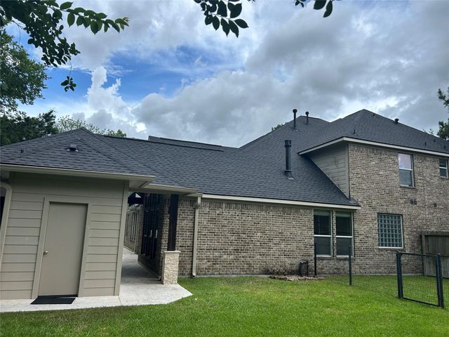 15602 Shining Brook Court, Houston, TX 77044