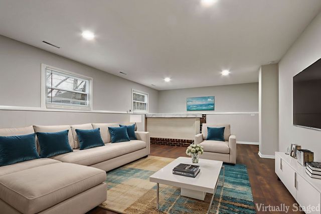 38132 N Manor Avenue, Beach Park, IL 60087