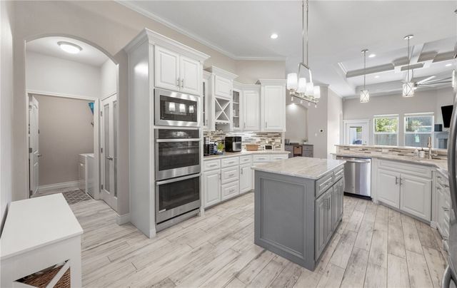 6501 Paddington Dr, Corpus Christi, TX 78414