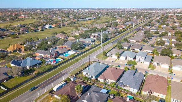 6501 Paddington Dr, Corpus Christi, TX 78414