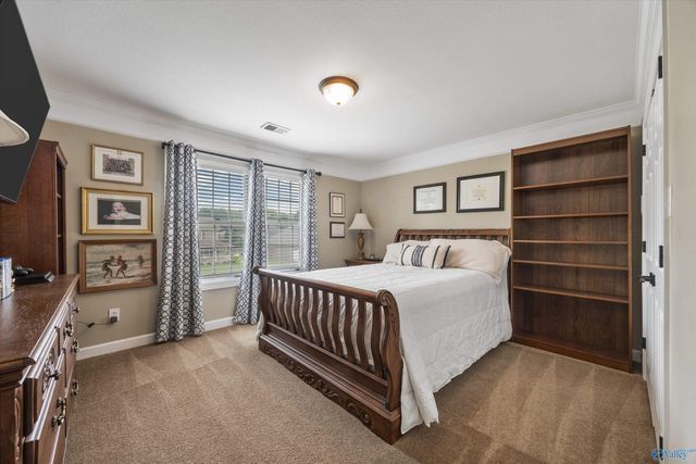7313 Ferncliffe Drive SE, Huntsville, AL 35802
