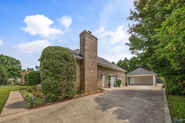 7313 Ferncliffe Drive SE, Huntsville, AL 35802