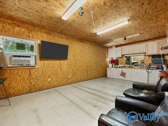7313 Ferncliffe Drive SE, Huntsville, AL 35802