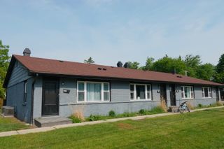 256 N Slusser Street 256, Grayslake, IL 60030