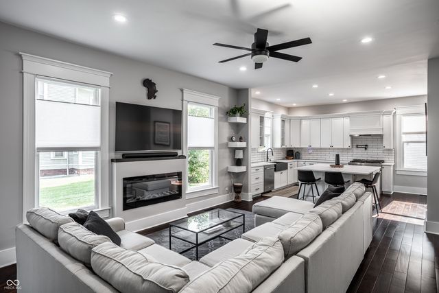 2049 N Alabama Street, Indianapolis, IN 46202