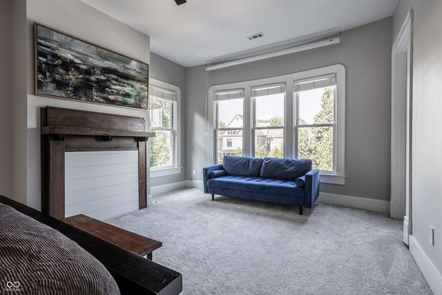 2049 N Alabama Street, Indianapolis, IN 46202