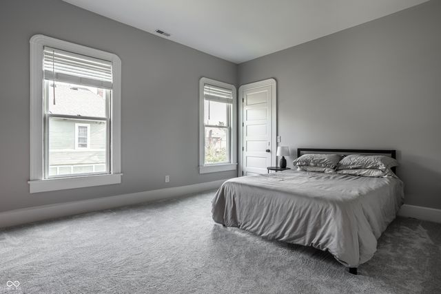 2049 N Alabama Street, Indianapolis, IN 46202