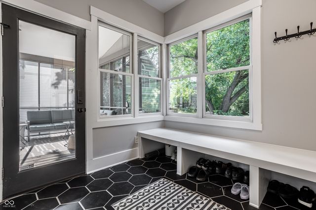 2049 N Alabama Street, Indianapolis, IN 46202