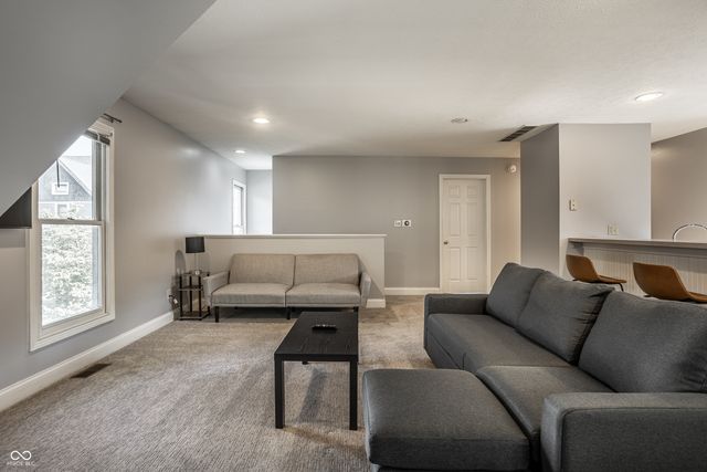 2049 N Alabama Street, Indianapolis, IN 46202