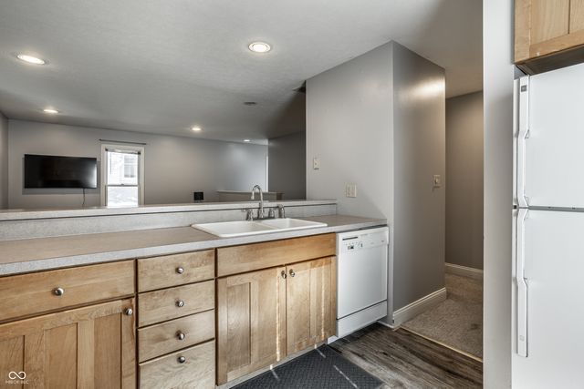 2049 N Alabama Street, Indianapolis, IN 46202