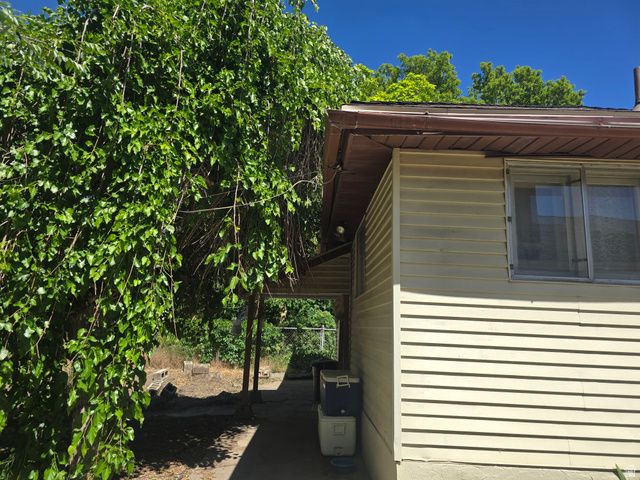 1199 E CRYSTAL AVE, Salt Lake City, UT 84106