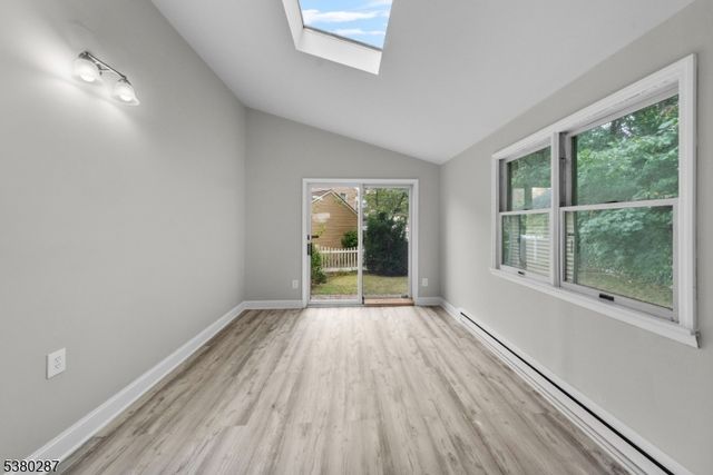 80 Burlington Rd, Clifton City, NJ 07012