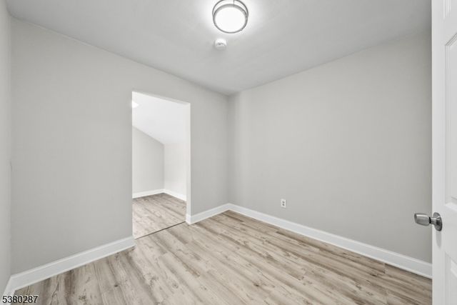 80 Burlington Rd, Clifton City, NJ 07012