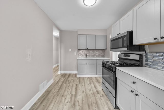 80 Burlington Rd, Clifton City, NJ 07012