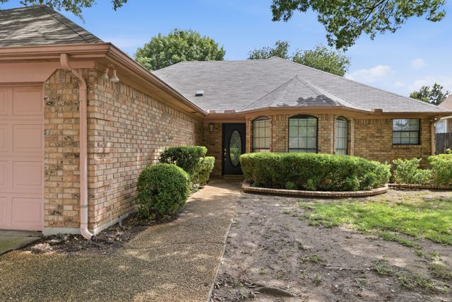 4009 Brookway Drive, Fort Worth, TX 76123