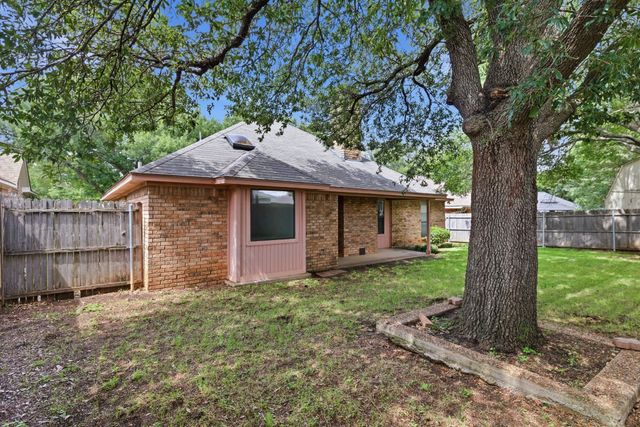 4009 Brookway Drive, Fort Worth, TX 76123