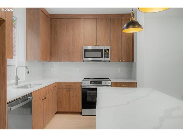 2922 Se FRANCIS St, Portland, OR 97202