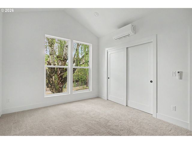 2922 Se FRANCIS St, Portland, OR 97202
