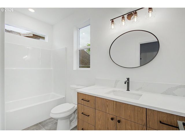 2922 Se FRANCIS St, Portland, OR 97202