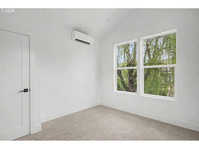 2922 Se FRANCIS St, Portland, OR 97202