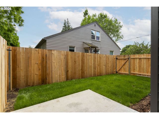 2922 Se FRANCIS St, Portland, OR 97202