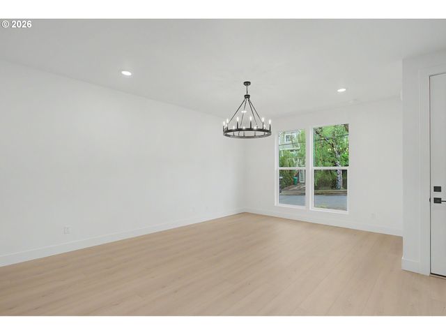 2922 Se FRANCIS St, Portland, OR 97202