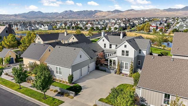 10638 S SERENDIPITY WAY, South Jordan, UT 84009