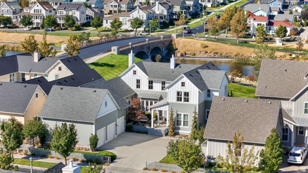 10638 S SERENDIPITY WAY, South Jordan, UT 84009