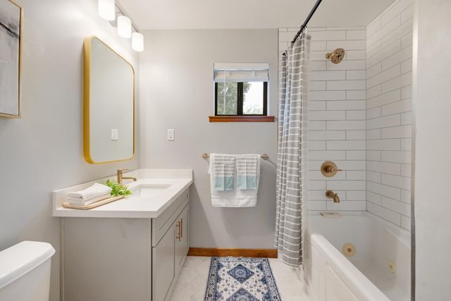 2124 Gerber Ave, Sacramento, CA 95817