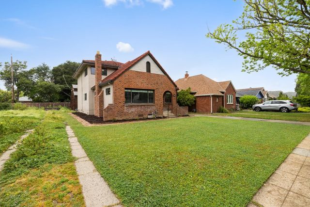 2124 Gerber Ave, Sacramento, CA 95817