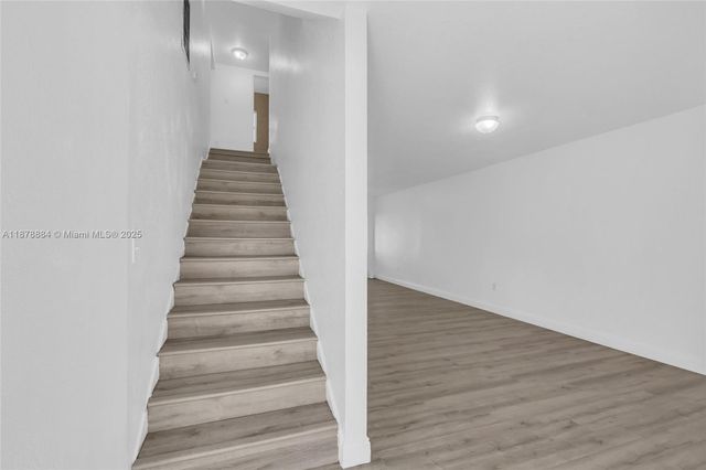 8329 NW 5th Ave 2, Miami, FL 33150