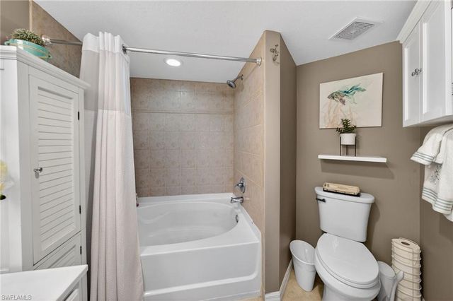 4135 Residence DR 602, Fort Myers, FL 33901