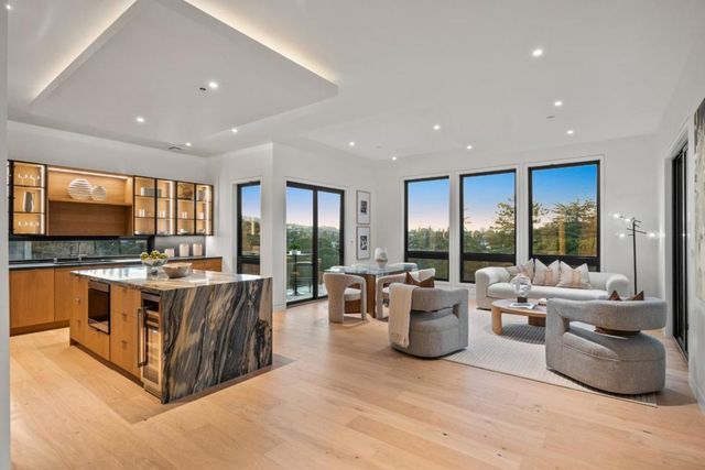 3724 Laurel Way, Redwood City, CA 94062