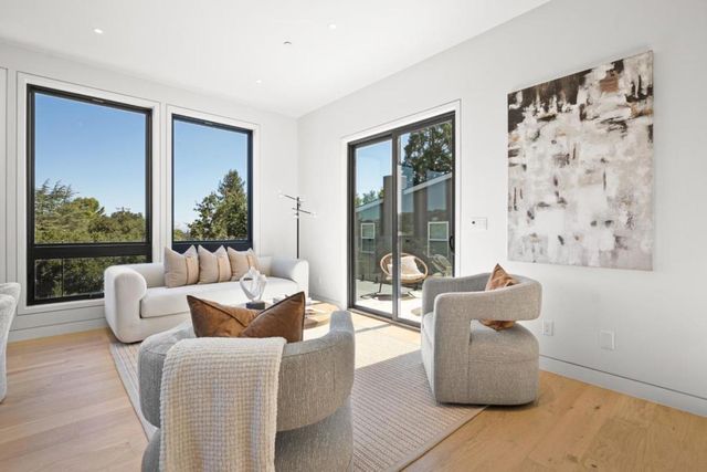 3724 Laurel Way, Redwood City, CA 94062